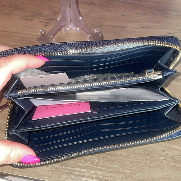 Kate Spade Sun kissed striped zip around continental wallet - Picture 7 of 12